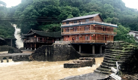 70 개가 넘는 "문화 유적지 다리"홍수로 고대 교량 파괴